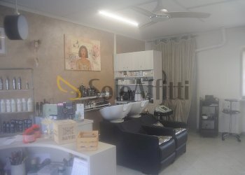 AREA VENDITA 2 - Locale Commerciale Via Cavour 69, Settimo Torinese - foto 4