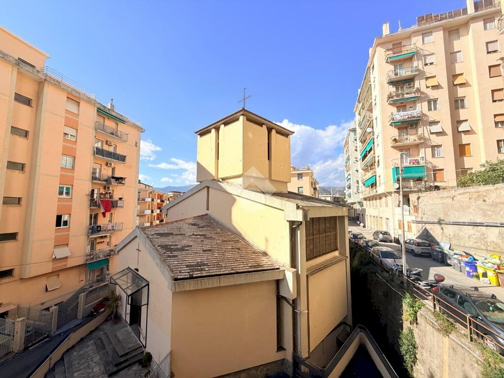 Quadrilocale Via L. Calda, Genova (zona Borzoli) - foto 1