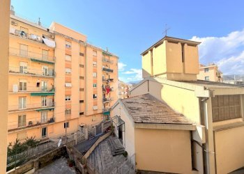 Appartamento Via L. Calda, Genova (zona Borzoli) - foto 1