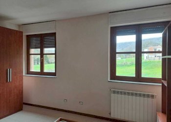 camera da letto - Two-room apartment Strada Valle 82, Medesano - photo 12