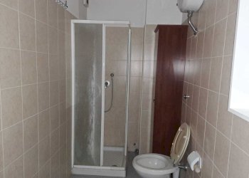 bagno - Two-room apartment Strada Valle 82, Medesano - photo 14