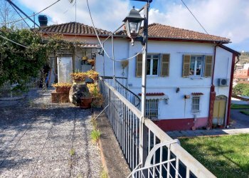 IMG-20260402-WA0038.jpg - Casa indipendente Vezzano Ligure - foto 11