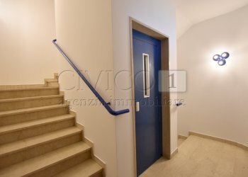 Vano Scala - Appartamento Via Amba Aradam, Venezia (zona Mestre) - foto 3