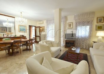 Soggiorno - Appartamento Via Amba Aradam, Venezia (zona Mestre) - foto 12