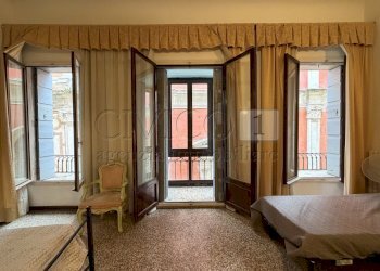 Camera - Appartamento Campo San Bortolomio 5396, Venezia (zona Cannaregio) - foto 3