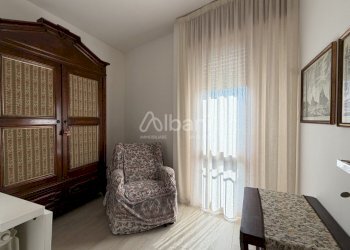 MS88_pentalocale in vendita con posto auto gia\' ar - Apartment Aulla - photo 11