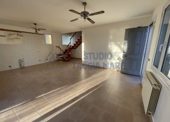 IMG_6042.JPG - Villa Riva Ligure - foto 2