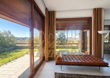 Zona Living e portico - Villa Via Ludovico Ariosto 18, Varese - photo 6