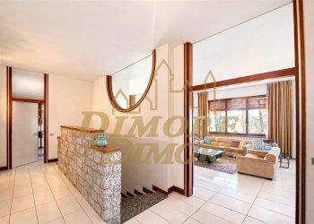 Hall - Villa Via Ludovico Ariosto 18, Varese - photo 12