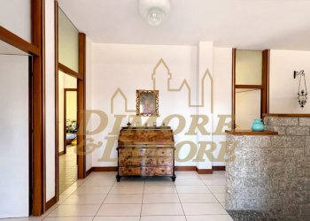 Hall - Villa Via Ludovico Ariosto 18, Varese - photo 13