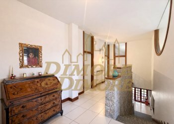 Hall - Villa Via Ludovico Ariosto 18, Varese - photo 14