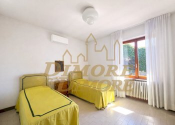 Camera da letto matrimoniale - Villa Via Ludovico Ariosto 18, Varese - photo 18