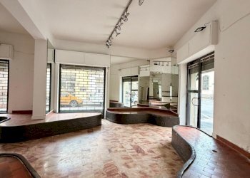 WhatsApp Image 2026-04-03 at 10.44.02 (1).jpeg - Commercial Premises Via Pier Capponi, Firenze - photo 2