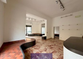 WhatsApp Image 2026-04-03 at 10.44.02 (8).jpeg - Commercial Premises Via Pier Capponi, Firenze - photo 9