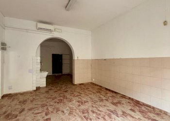 WhatsApp Image 2026-04-03 at 10.44.02 (11).jpeg - Commercial Premises Via Pier Capponi, Firenze - photo 12