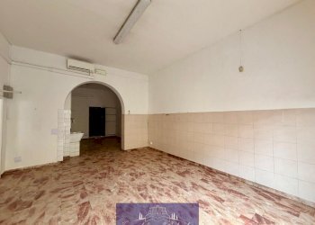 WhatsApp Image 2026-04-03 at 10.44.02 (12).jpeg - Commercial Premises Via Pier Capponi, Firenze - photo 13