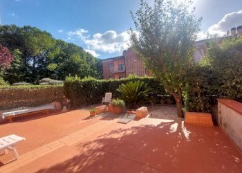 giardino - Four-room apartment Via della Quercia, Vaiano - photo 3