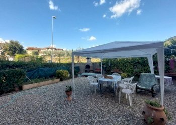 giardino - Four-room apartment Via della Quercia, Vaiano - photo 5