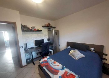 camera da letto - Four-room apartment Via della Quercia, Vaiano - photo 24