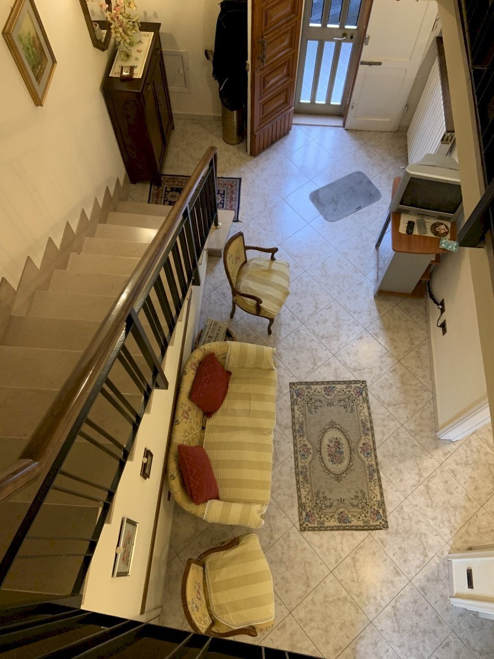 ingresso - Villa Via Giuseppe Mazzini, Vaiano - foto 3