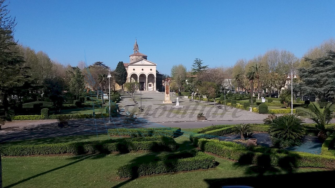 VADA VISTA PANORAMICA PIAZZA.jpg - Bilocale Rosignano Marittimo - foto 1
