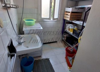 Lavanderia al piano mezzanino.jpg - Three-room apartment via Cavour 6, Rosignano Marittimo - photo 8