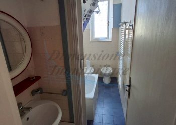 Bagno...jpg - Three-room apartment via Cavour 6, Rosignano Marittimo - photo 10