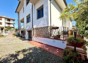 photo_58_2026-04-03_16-38-41.jpg - Villa Via di Villa Marina, Rosignano Marittimo - foto 3