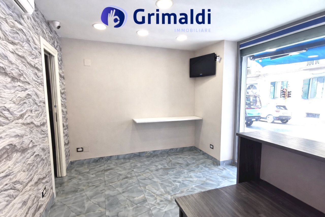 3.png - Commercial Premises Corso Vittorio Emanuele, Napoli (neighborhood Chiaia) - photo 3