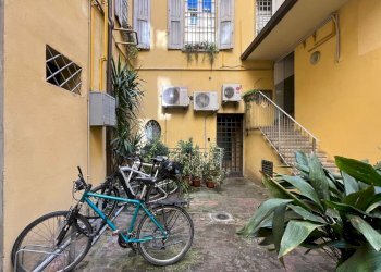 WhatsApp Image 2026-03-17 at 21.43.11 (1).jpeg - Office Via dell'Abbadia 4b, Bologna (neighborhood Centro Storico) - photo 1