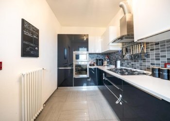 Trilocale Vicolo Ivo Cobianchi, Parma - foto 14