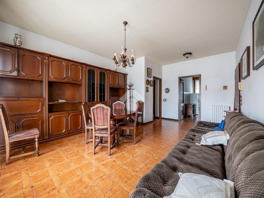 Appartamento Via Sparavalle, Reggio nell'Emilia - foto 1