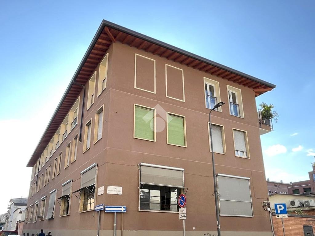 Trilocale Via davanzati bernardo, Milano (zona Dergano) - foto 2