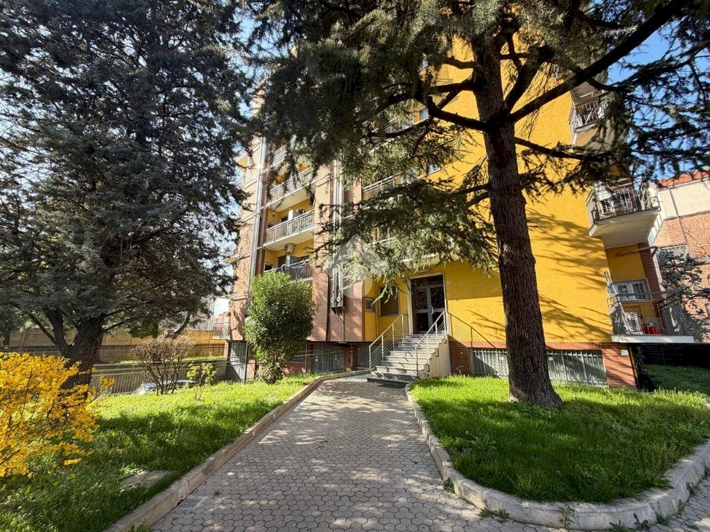 Appartamento Via Bari, Milano (zona Barona) - foto 1