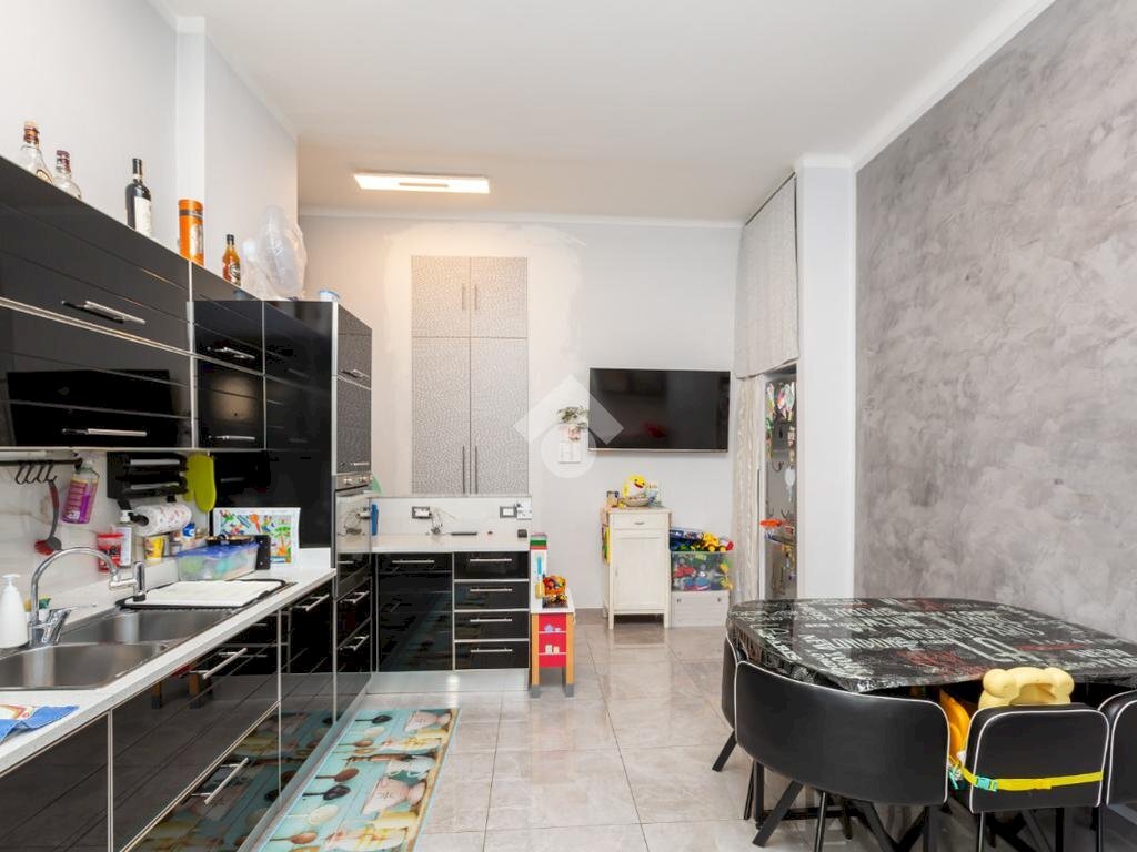 Trilocale Strada Antica di Collegno, Torino (zona Parella) - foto 3