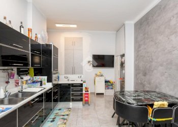 Trilocale Strada Antica di Collegno, Torino (zona Parella) - foto 3