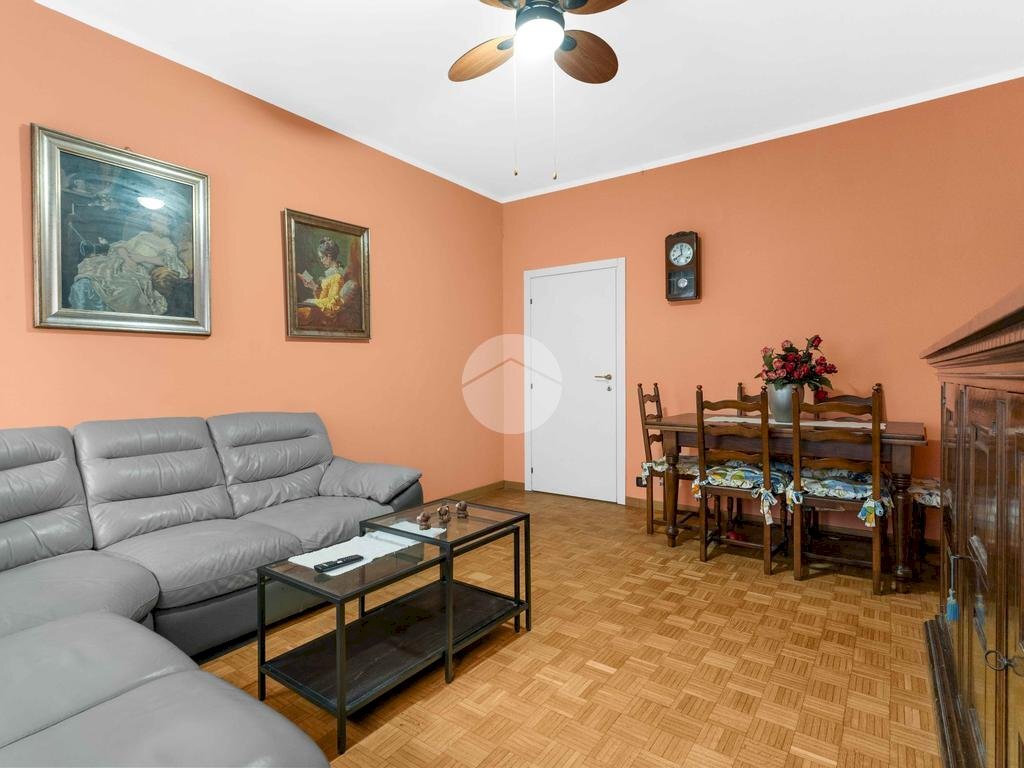 Quadrilocale Via De Ruggiero Guido, Milano (zona Gratosoglio) - foto 2