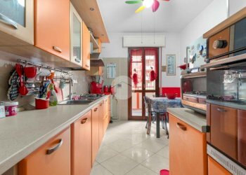 Quadrilocale Via De Ruggiero Guido, Milano (zona Gratosoglio) - foto 4