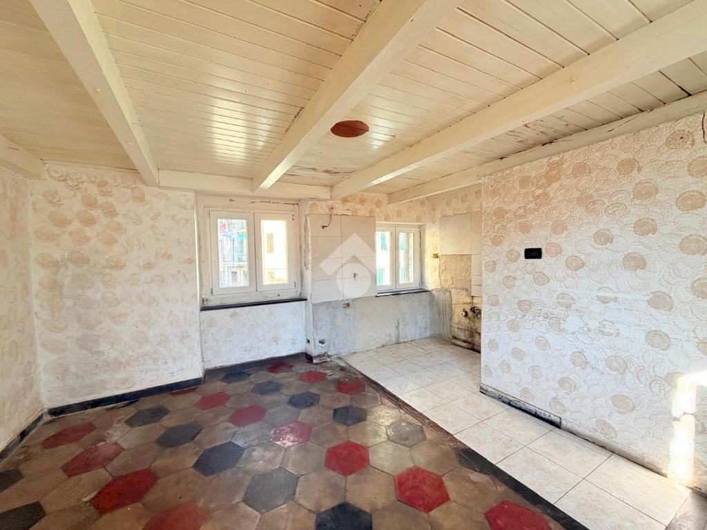 Quadrilocale Via Umberto Bertolotti, Genova (zona Cornigliano) - foto 1