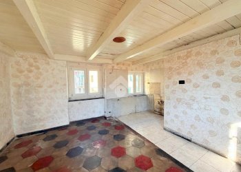 Quadrilocale Via Umberto Bertolotti, Genova (zona Cornigliano) - foto 1