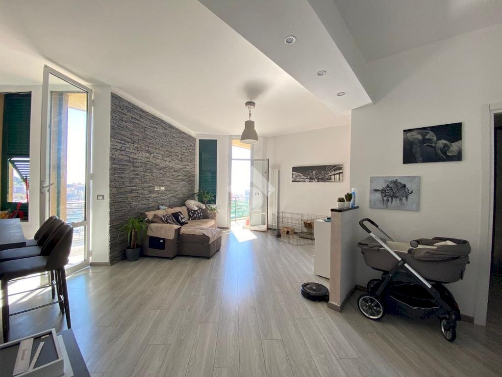 Quadrilocale Via Coronata, Genova (zona Coronata) - foto 1