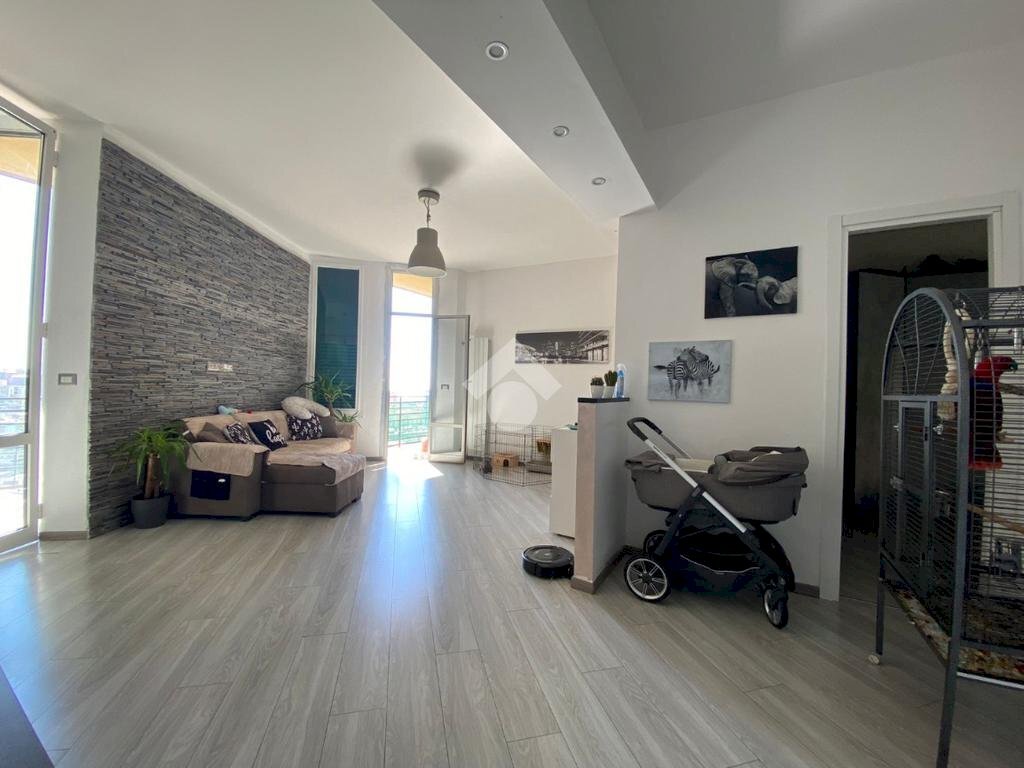 Quadrilocale Via Coronata, Genova (zona Coronata) - foto 2