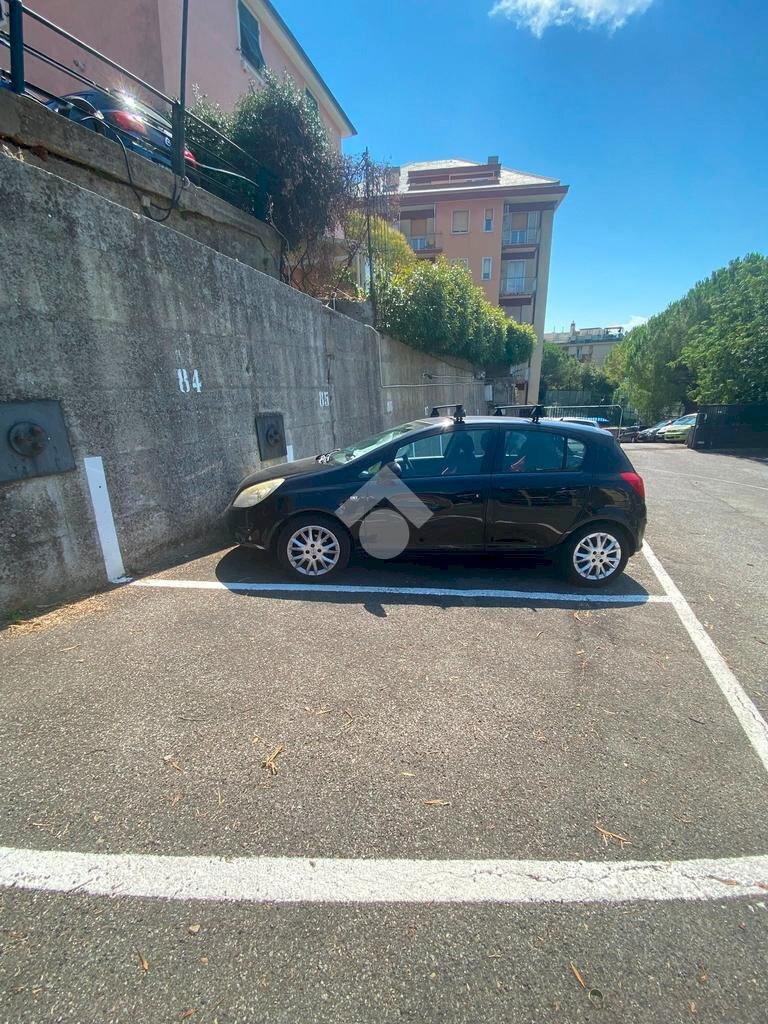 Quadrilocale Via Stefanina Moro, Genova (zona Quezzi) - foto 3