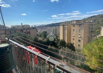 Quadrilocale Via Stefanina Moro, Genova (zona Quezzi) - foto 9