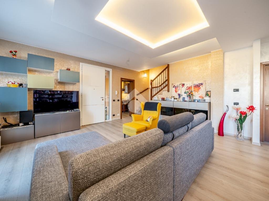 Villa a Schiera Via Ferruccio Cambi, Modena (zona Villanova) - foto 2