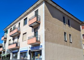 Three-room apartment Via Giacinto Menotti Serrati, San Giuliano Milanese - photo 3