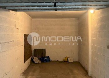 Box Modena (zona Circoscrizione 1) - foto 2