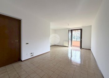 Trilocale Via Giosuè Carducci, Santo Stefano Ticino - foto 2