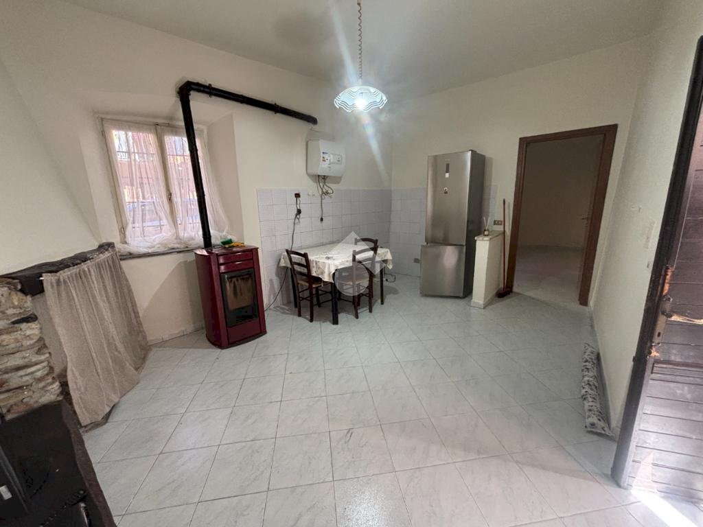 Bilocale Via Guglielmo Marconi, Castelletto Sopra Ticino - foto 1