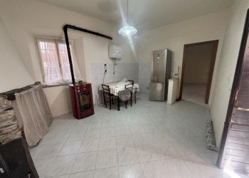 Bilocale Via Guglielmo Marconi, Castelletto Sopra Ticino - foto 1